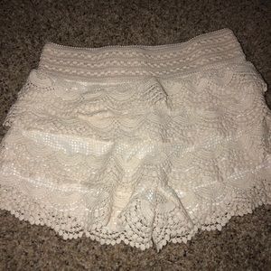 Lace skort with silk lining